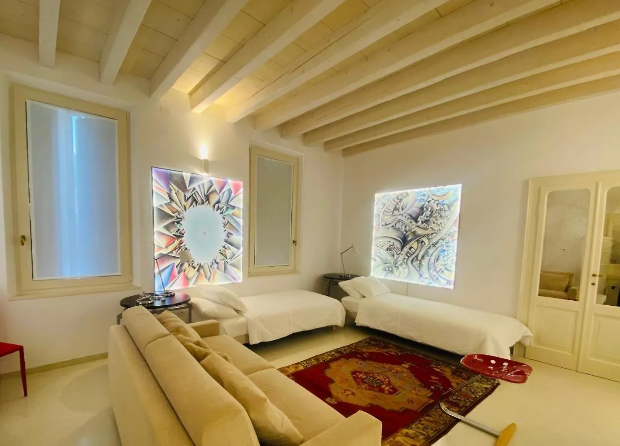 Le Due Porte Mantova Bed & Breakfast